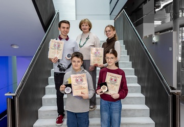 Gold, Silber und Meistertitel: Großer Erfolg für unsere Fotoakademie bei der Staatsmeisterschaft Beitragsbild